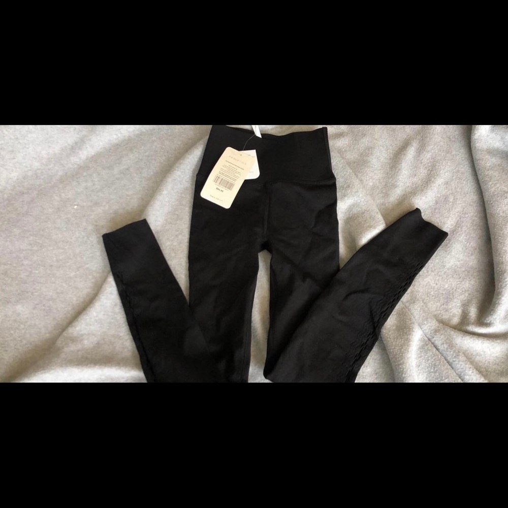 NWT Fabletics Black high waist leggings XS